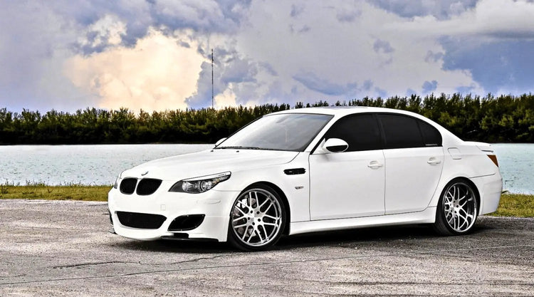 Pieces M performance carrosserie esthetique pour BMW E60 E61 serie 5 pare choc M5 Pack M