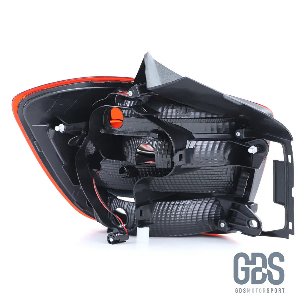 Feux arrières LED Light Bar Rouge pour BMW Série 1 F20/ F21 phase - Éclairage de véhicule - GDS Motorsport