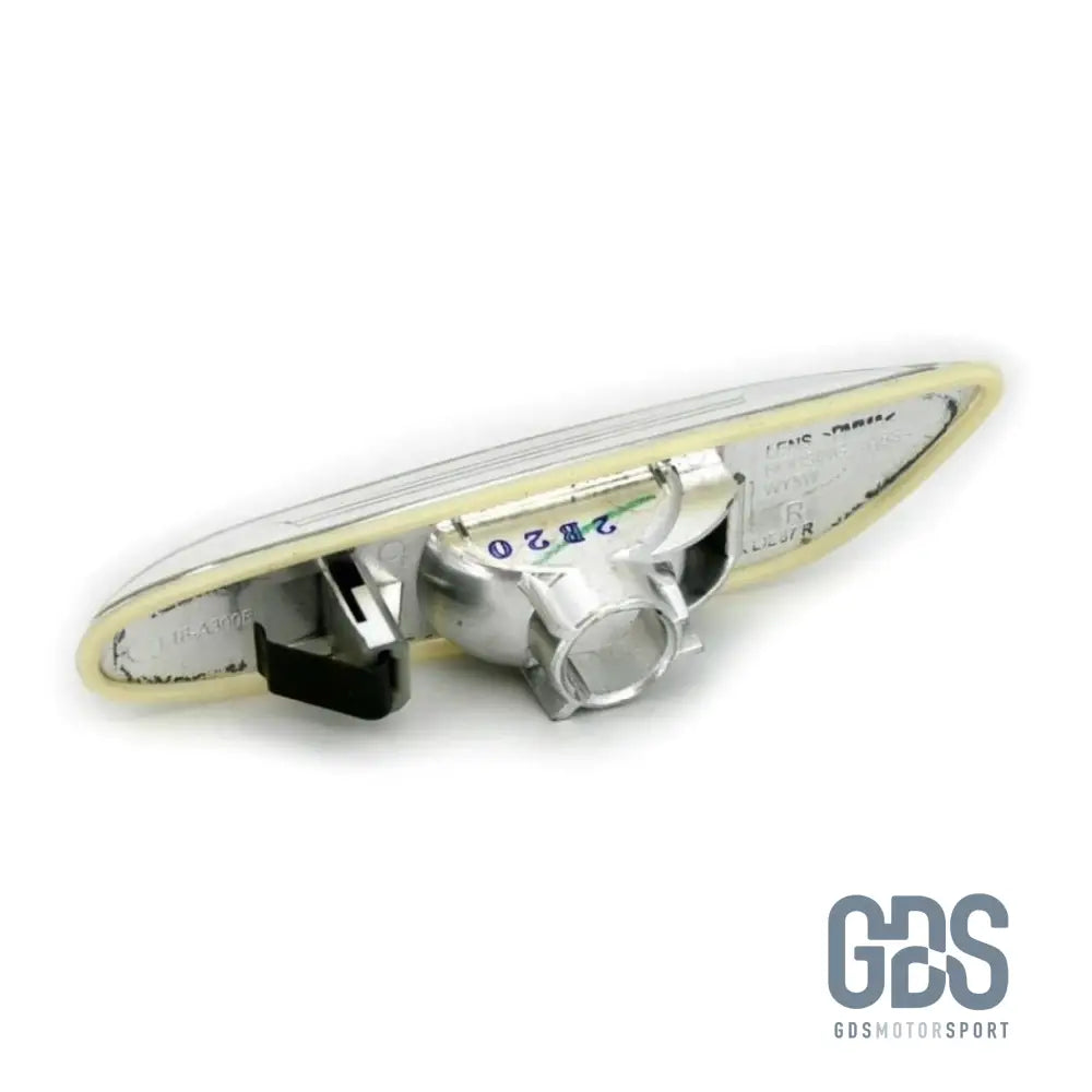 2 répétiteurs de clignotants pour BMW E46 E60 E61 X3 E83 - PHARES FEUX - GDS Motorsport