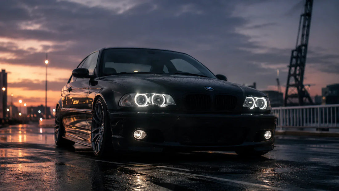 Phares Angel Eyes BMW allumés, anneaux lumineux blancs, regard signature German Look