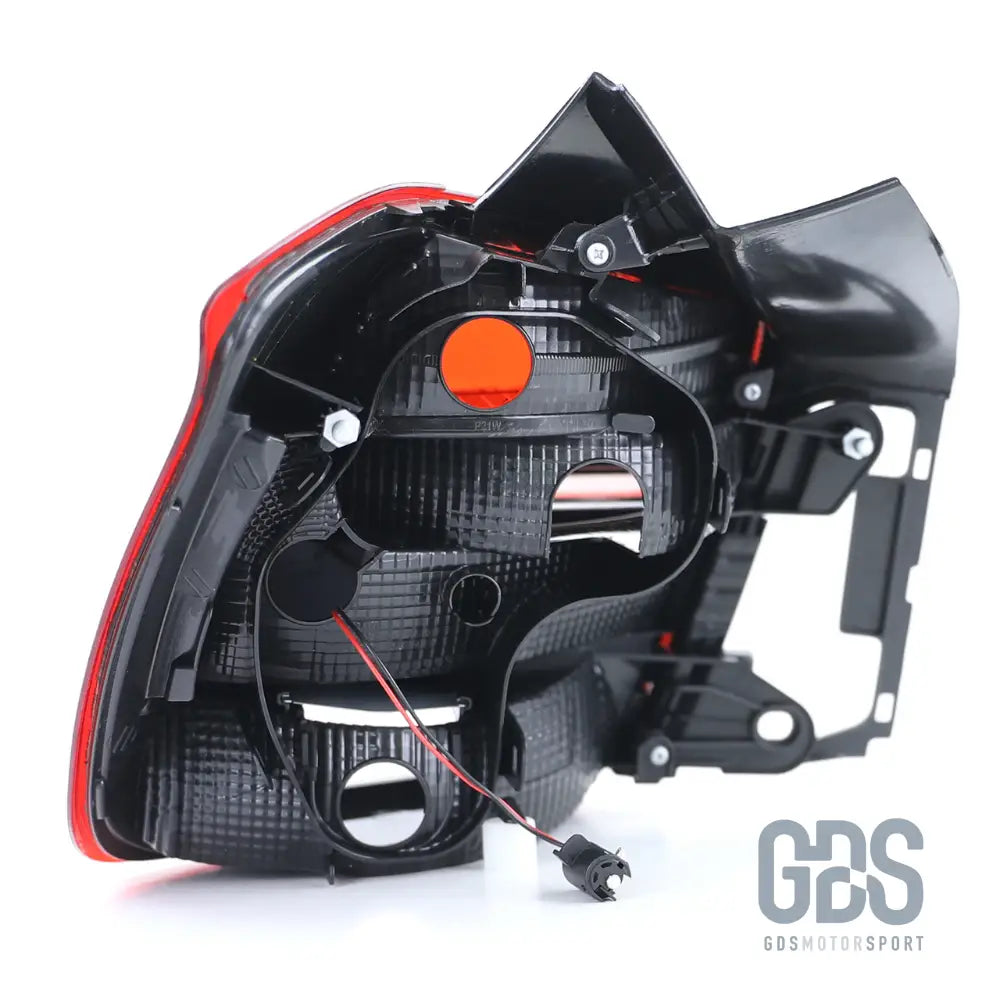 Feux arrière led light bar rouge bmw série 1 f20 f21 phase - arriere