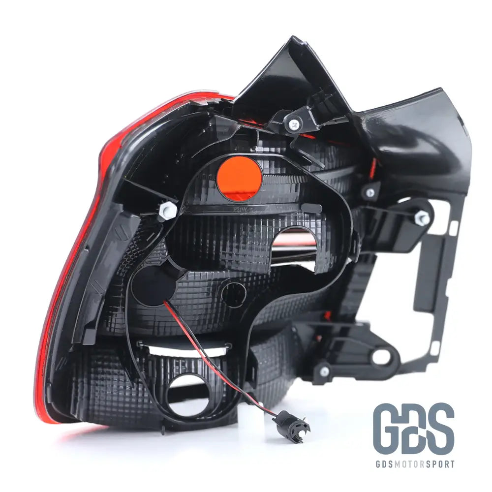 Feux arrières LED Light Bar Rouge pour BMW Série 1 F20/ F21 phase - Éclairage de véhicule - GDS Motorsport